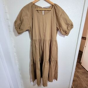 Everlane The Tiered Cotton Puff Sleeve Midi Dress sz M Tan Camel Minimalist Chic